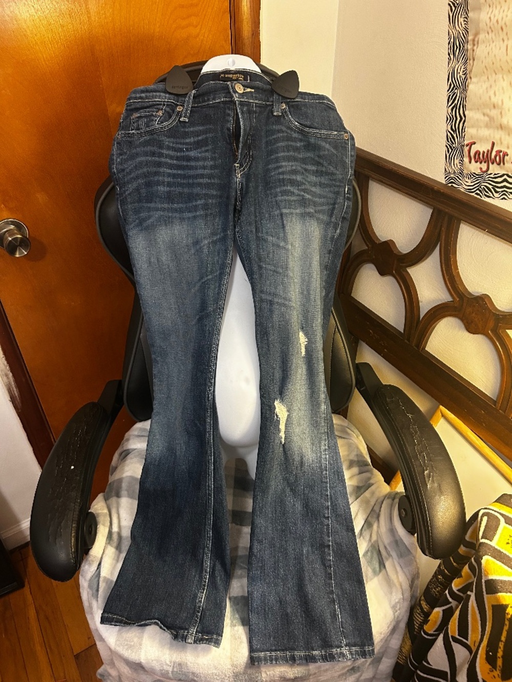 💿✨ Authentic Y2K Levi’s 524™ Too Superlow Jeans ✨💿